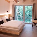 Prezidentská 3*
