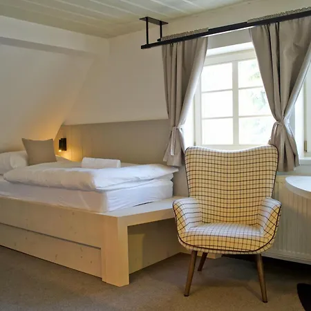 Prezidentska Hotell 3*